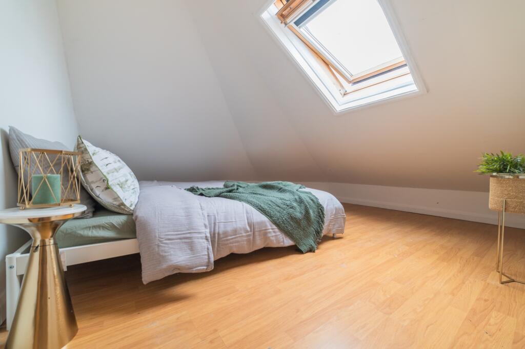 Call 02920 454555 to secure your viewing_6