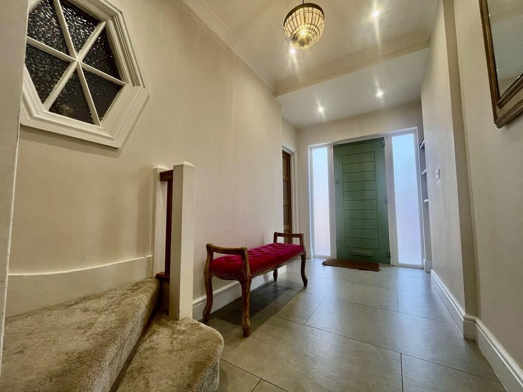 ce228fa2-5406-4c8...