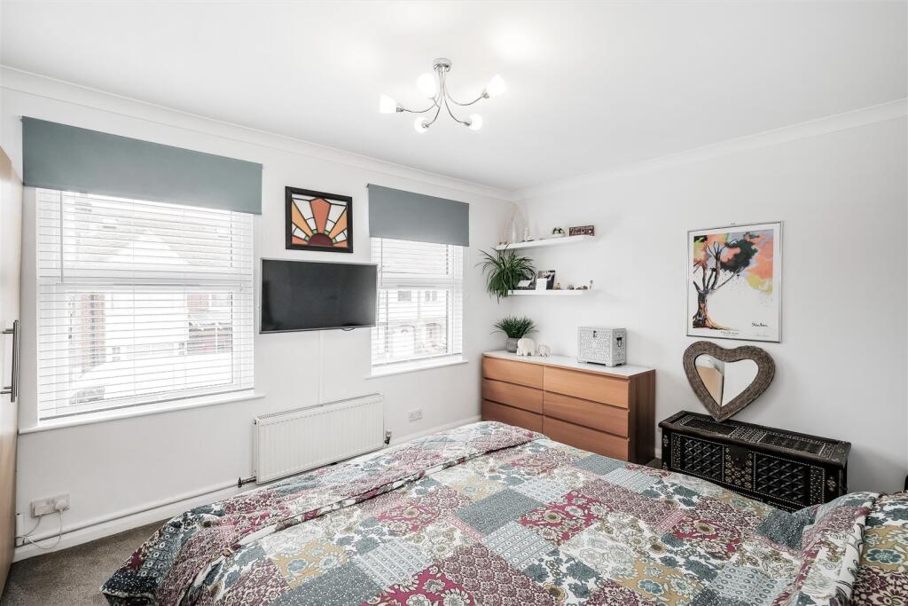 63 beresford Road-3.jpg