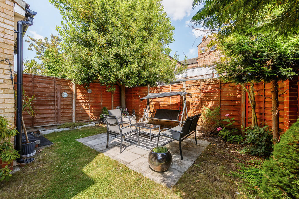 Creighton Road (1...