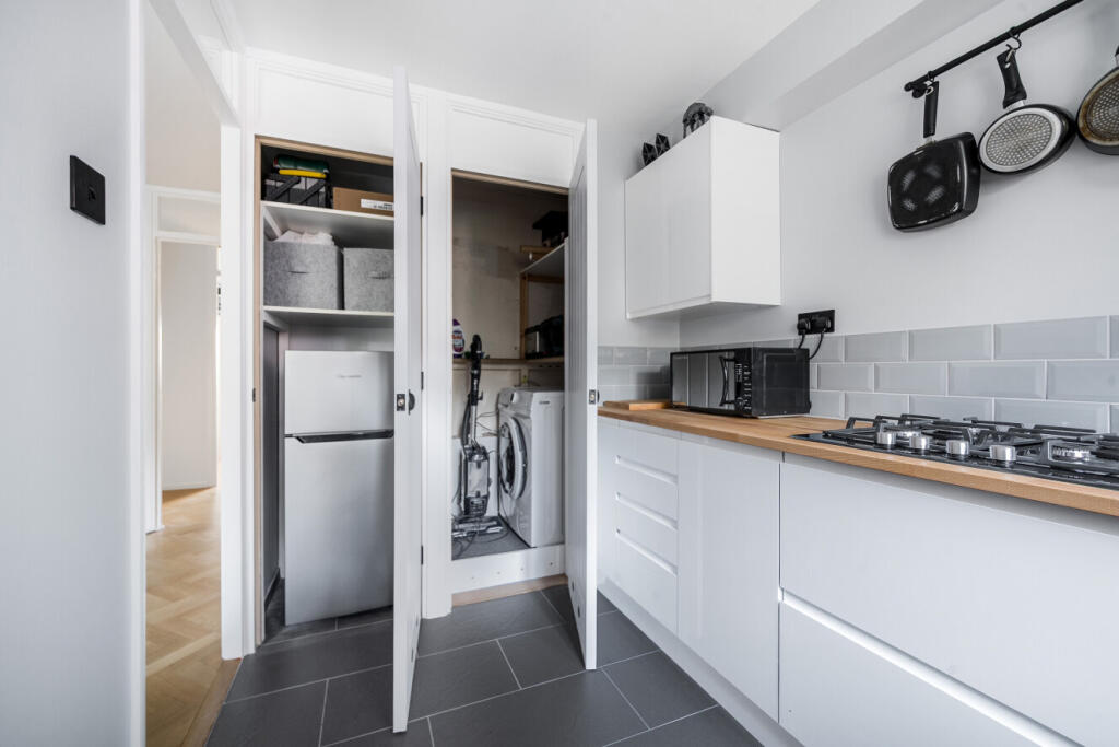 1393070-16-694521...