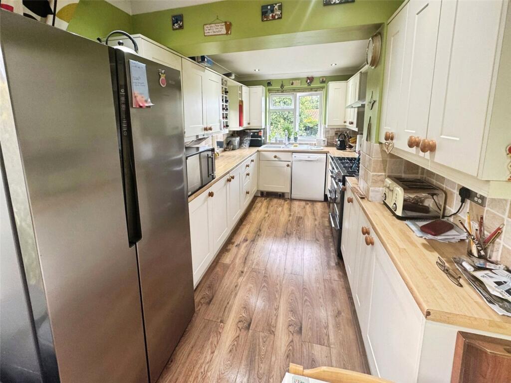 Kitchen/Breakfast Rm