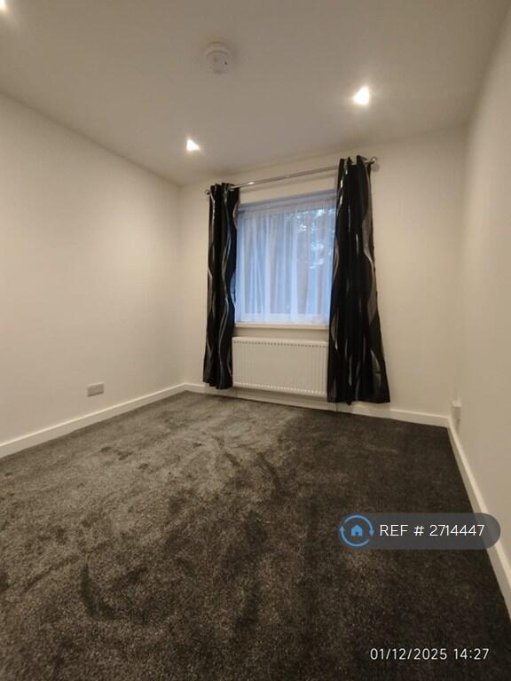 Bedroom, Blackout Curtains, Smoke Alarm