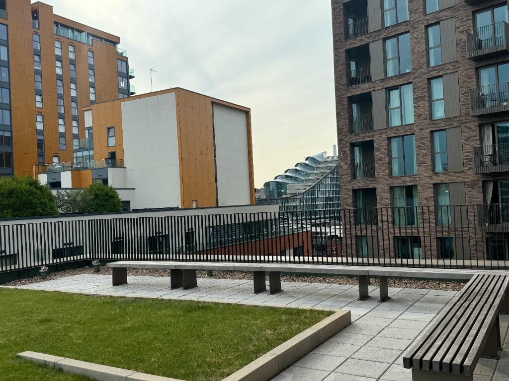 COMMUNAL ROOFTOP 1