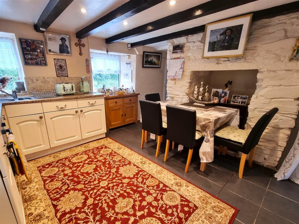 Kitchen Diner.jpg
