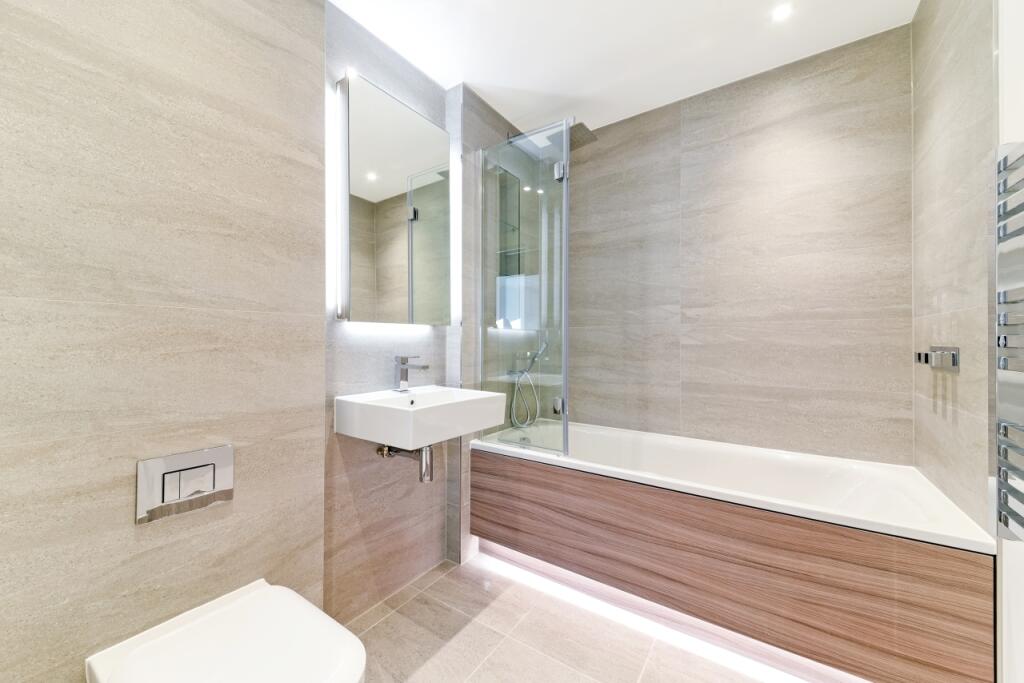 Bathroom - Lassen Ho