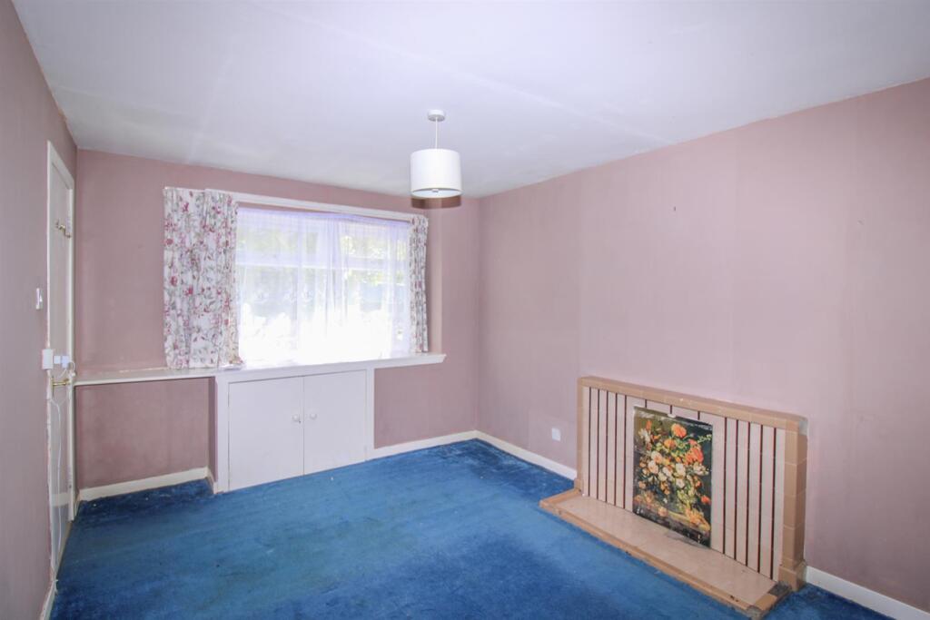 BEDROOM ONE-2.jpg