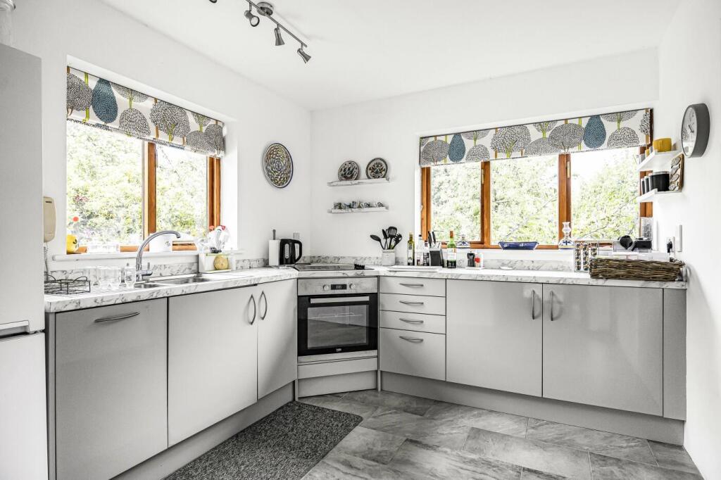 Pool house full kitchen