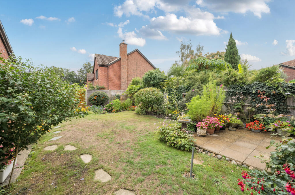 1346034-15-68b1a6...