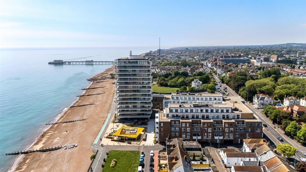 Bayside Apartments, Flat 90-030no logo.jpg