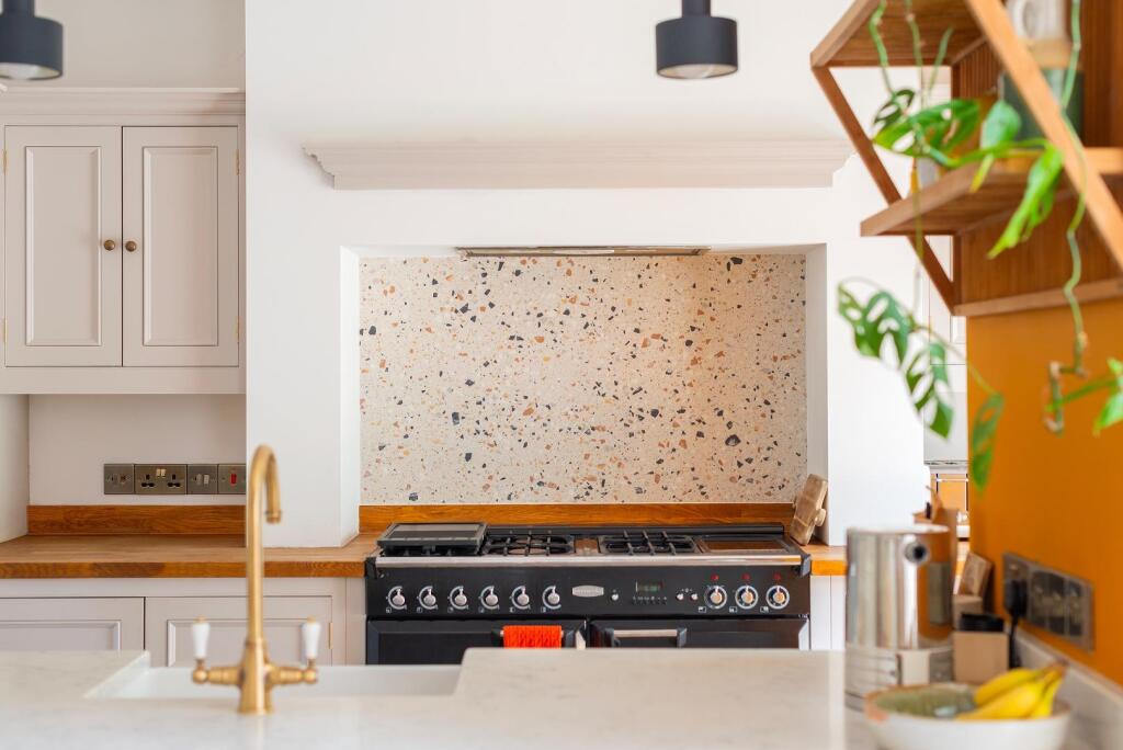 2S8RBN - Kitchen Diner A.jpg