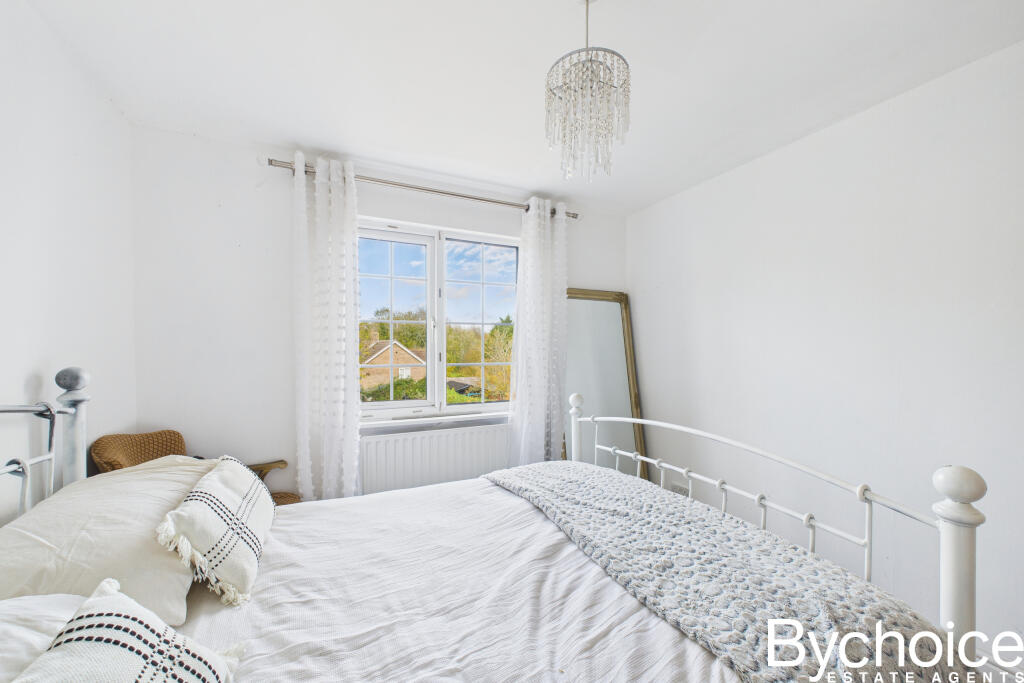 CAM05454G0-PR0072-STILL031