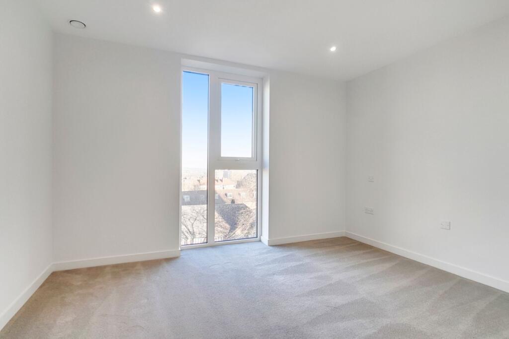 10_Bedroom_5