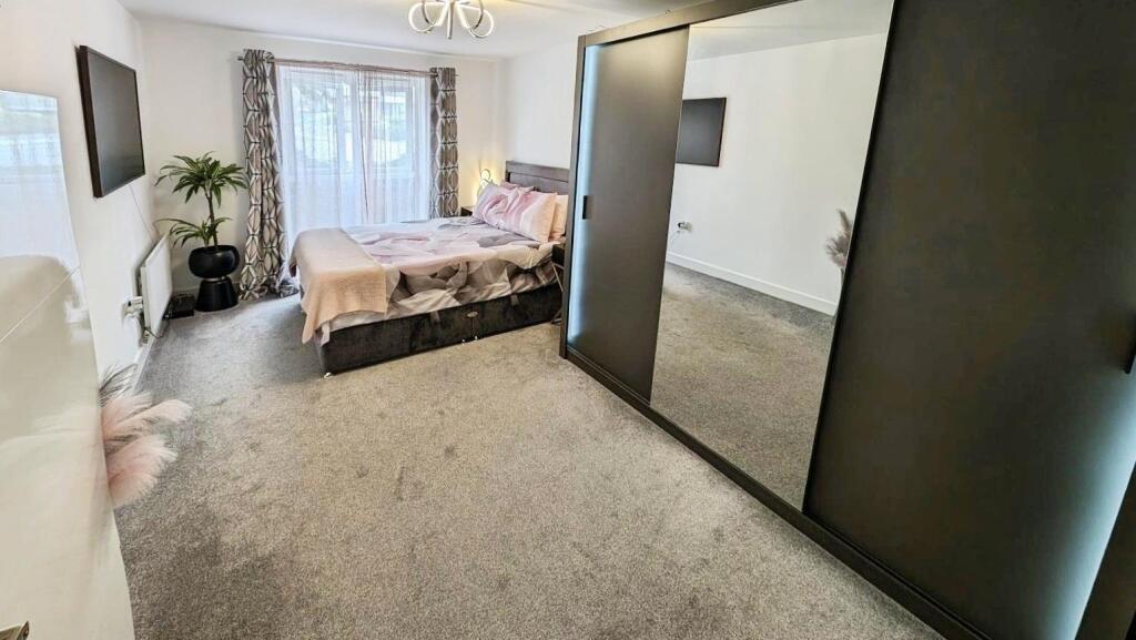 53 Oxleigh bed 1 d.jpg