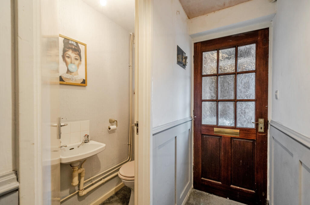 1330254-9-6880e86...