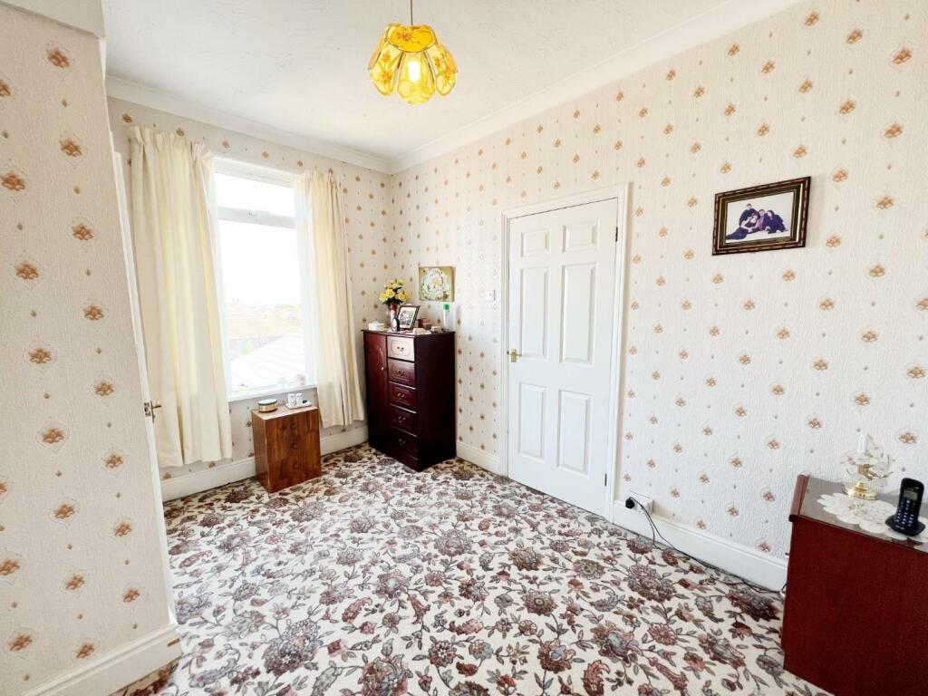 Bedroom 2 pic 1.jpg