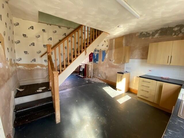 KITCHEN 2 T202503281511.jpg