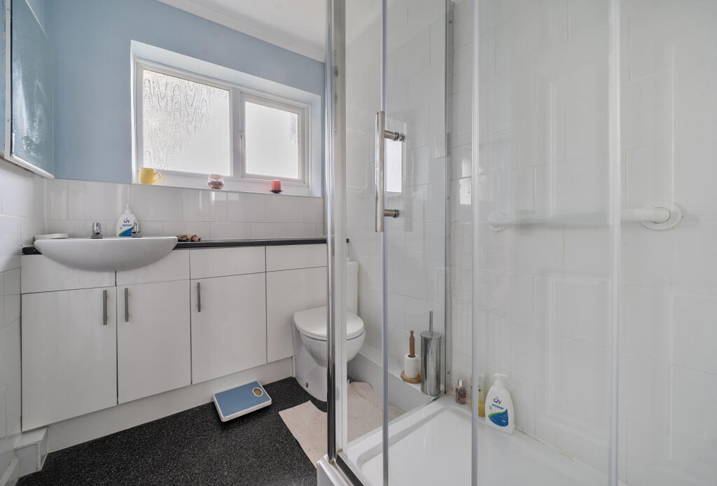 1383463-9-69247d8...