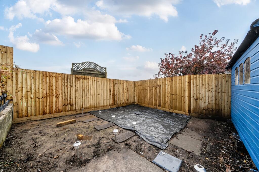 CWRT PENTWYN  REAR GARDEN CLEARED