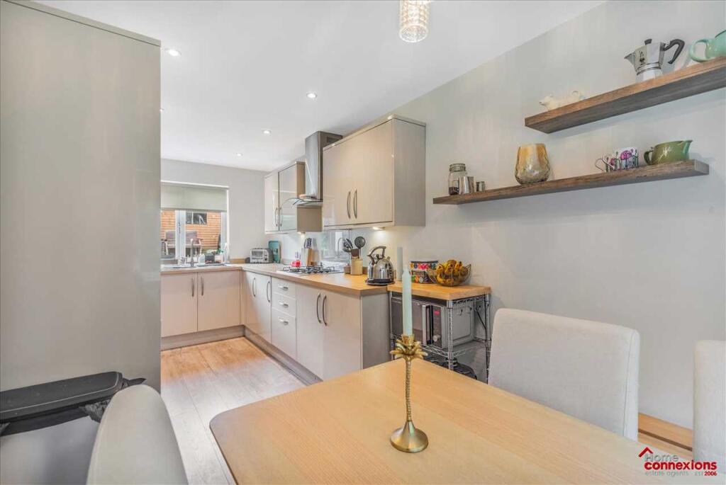 Kitchen Dining (5)