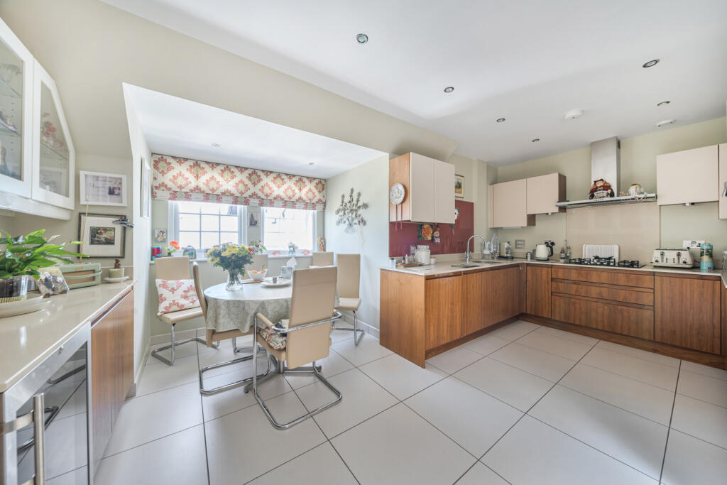 1339728-13-689b31...