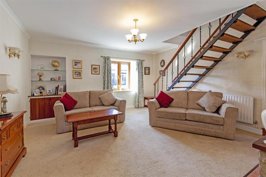 Reception Room-1.jpg