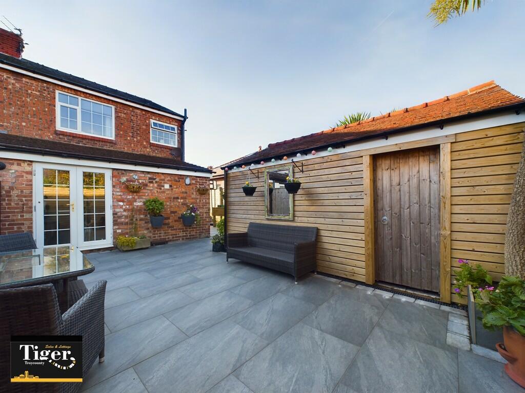 CAM02176G0-PR0346...