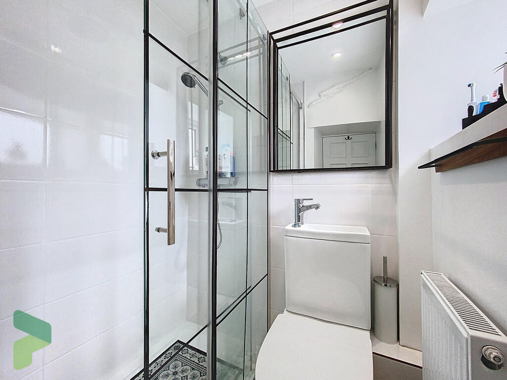 En Suite to Bedro...