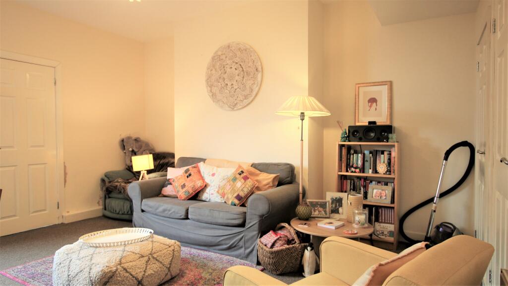 student lounge 2 bed