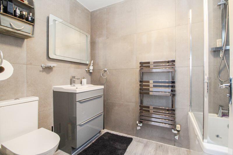 Bedroom One En-Suite