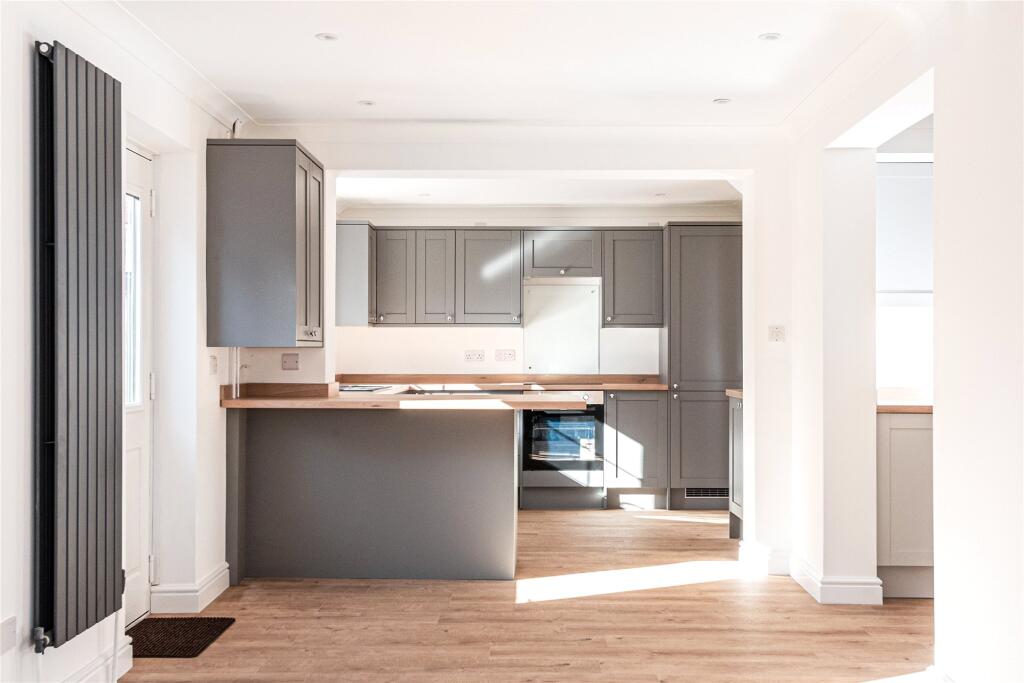 Kitchen/Breakfast Rm