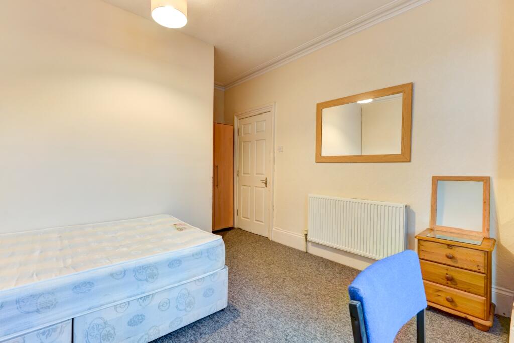 16 Beaconsfield Road Bedroom 2
