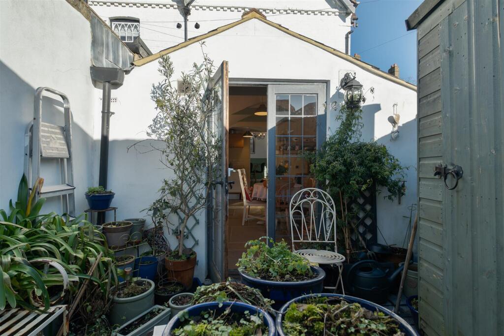 Courtyard Garden..jpg