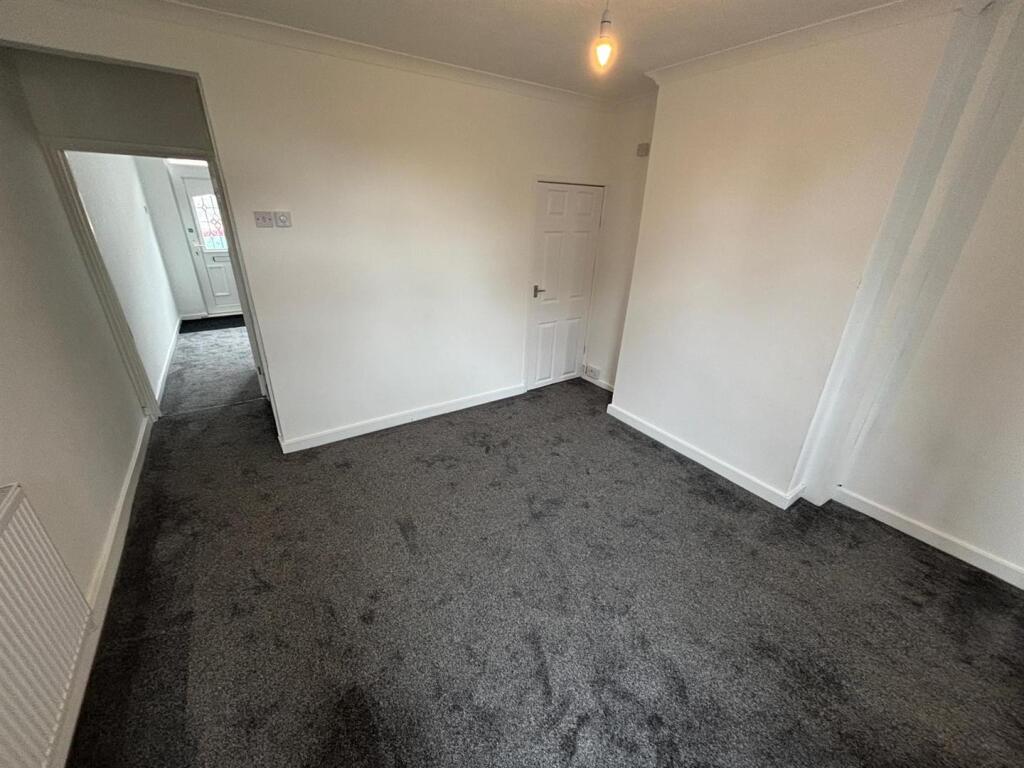 WhatsApp Image 2025-09-13 at 12.34.06_fdd2ec07.jpg