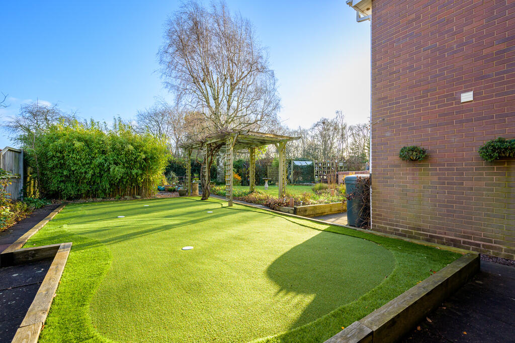 Putting Green 