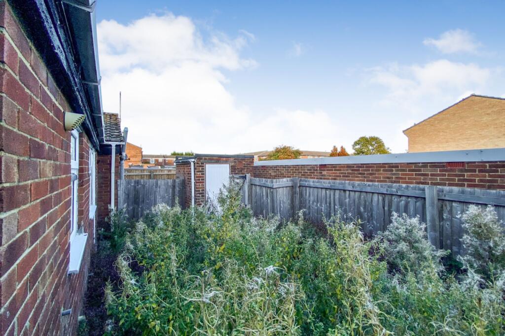 35 Fairfield, Royal Wooton Bassett, Wiltshire, SN4 7HJ