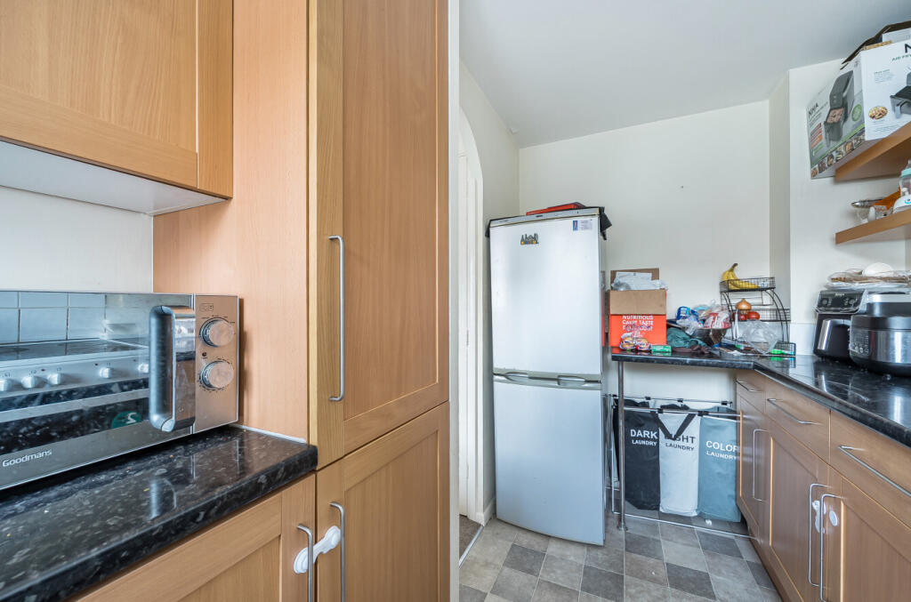 1377269-19-691c43...