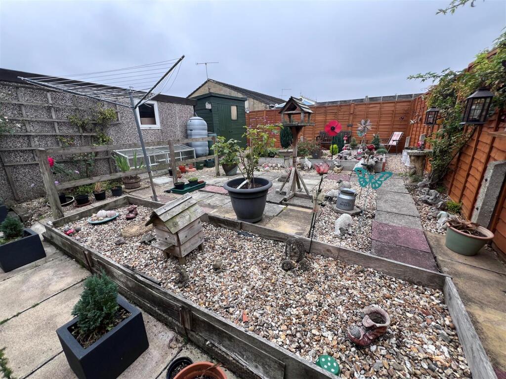 Garden 1.jpg