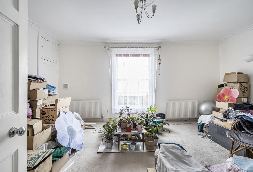 1333971-18-689394...