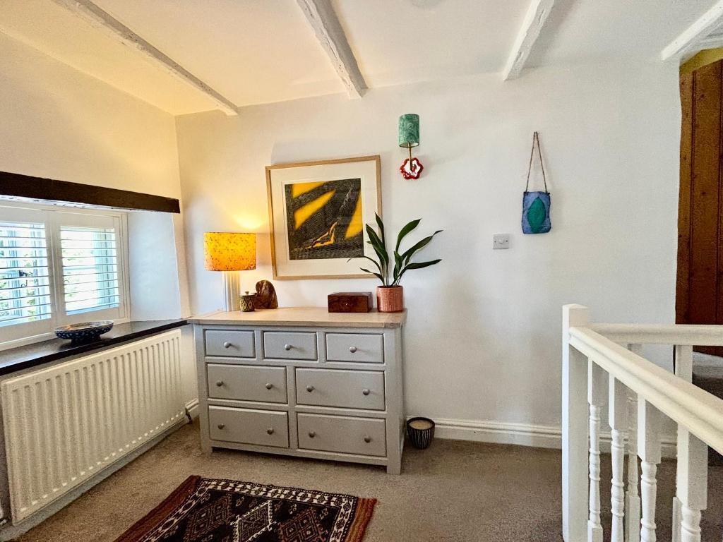 1st Floor Landing / Study Area