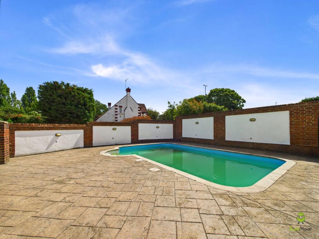 CAM02615G0-PR0103-STILL005