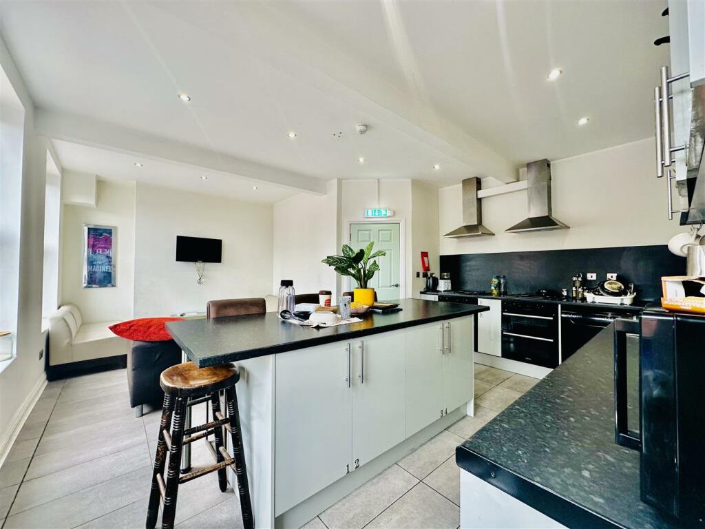 Communal kitchen