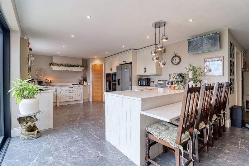 Kitchen/Diner/Lounge