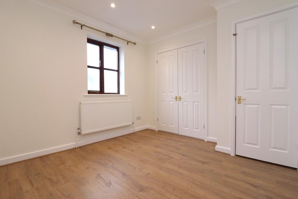 49a Lenelby Road ...