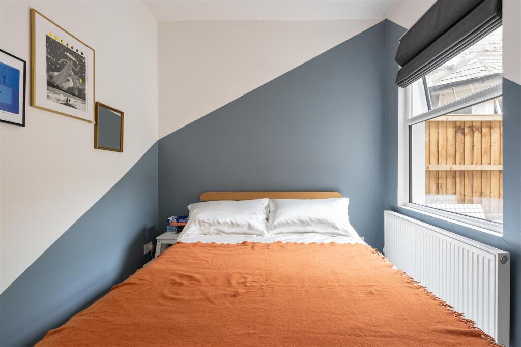 Spruce Hills Road, E17