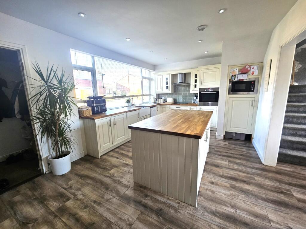 Kitchen diner