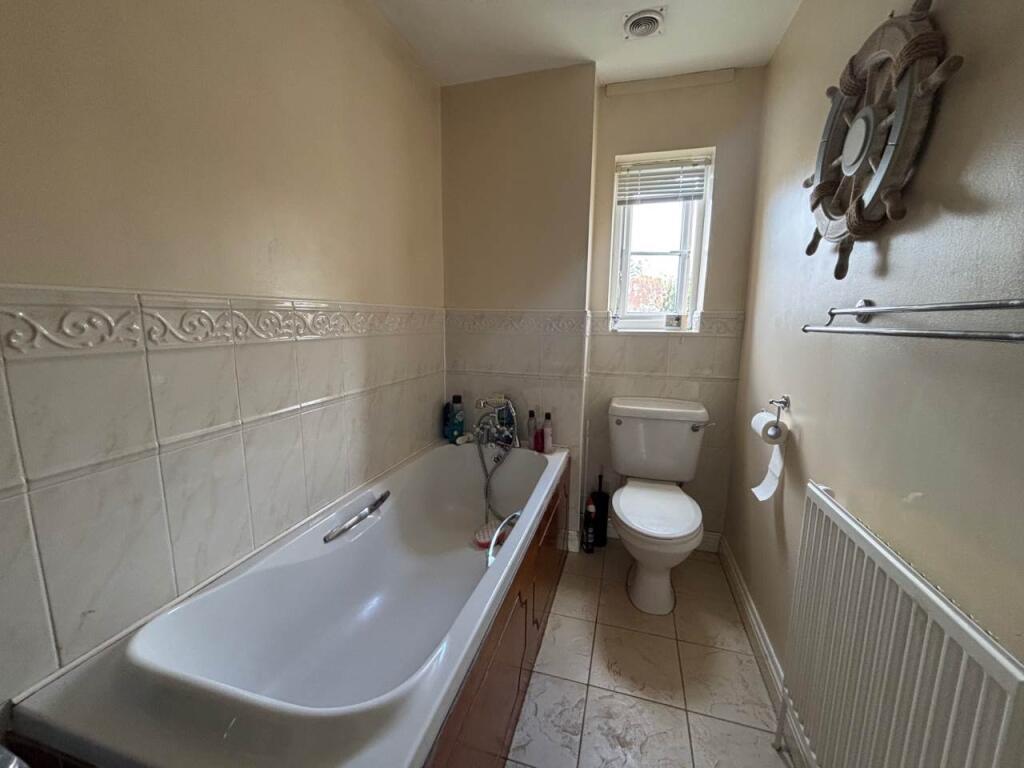 Main bathroom