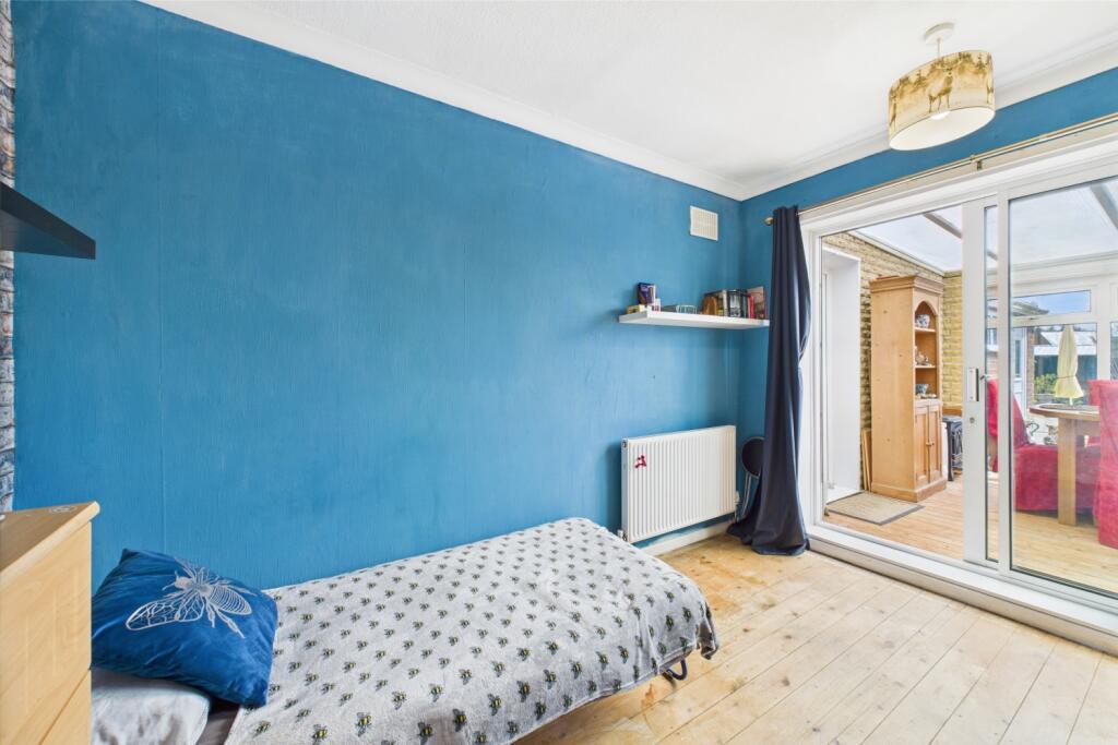 CAM03162G0-PR0265-STILL013