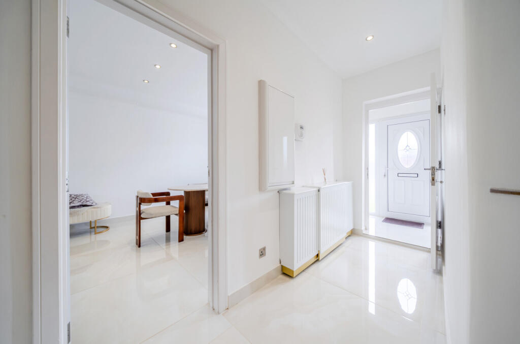 1364100-1-68e7c27...