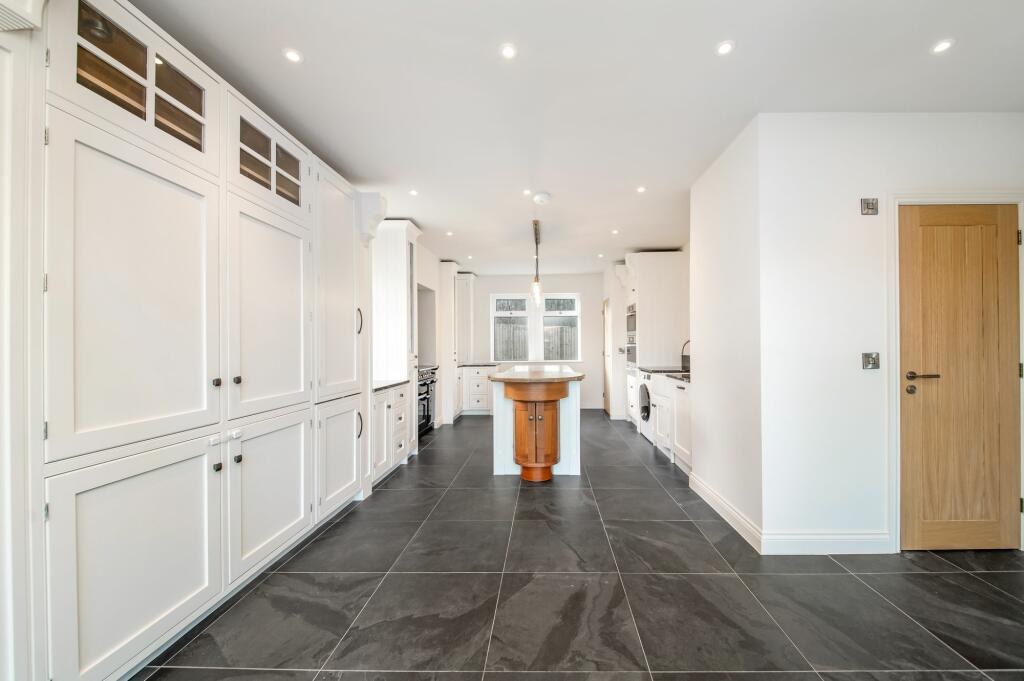 LIVING DINING KITCHEN